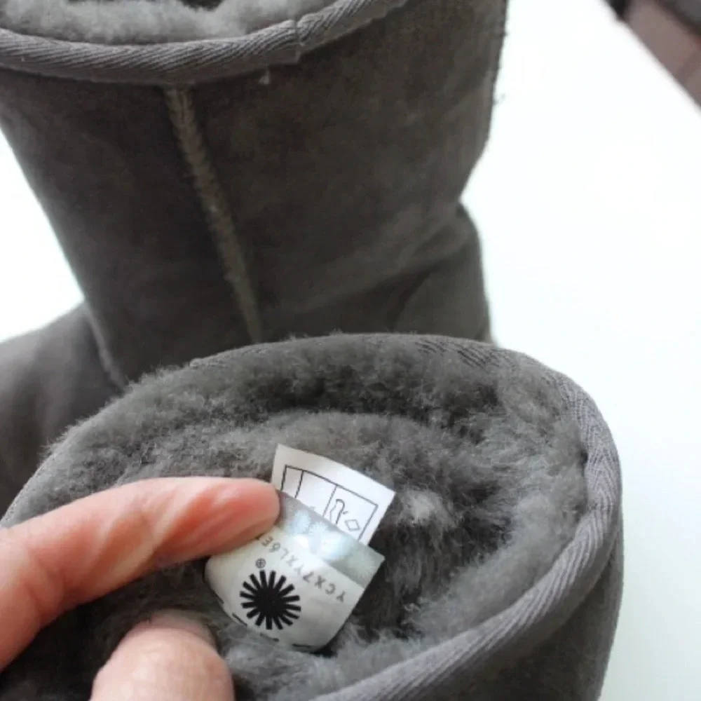 NWOT UGG classic tall boots